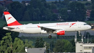Photo of OE-LBW - Airbus A320-214 operated by Austrian Airlines