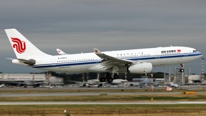 Photo of B-5933 - Airbus A330-243 operated by Air China