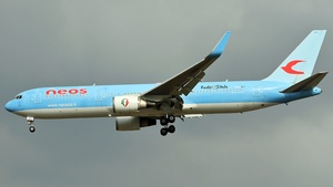 Photo of I-NDMJ - Boeing 767-306(ER) operated by Neos