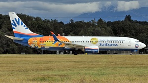 Photo of TC-SEU - Boeing 737-8HC operated by SunExpress