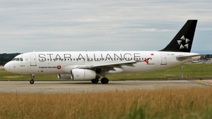 Photo of TC-JPS - Airbus A320-232 operated by Turkish Airlines