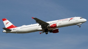 Photo of OE-LBA - Airbus A321-111 operated by Austrian Airlines
