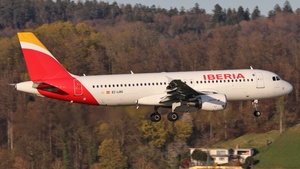 Photo of EC-LRG - Airbus A320-214 operated by Iberia