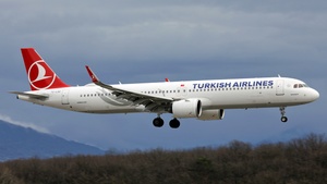 Photo of TC-LSZ - Airbus A321-271NX operated by Turkish Airlines