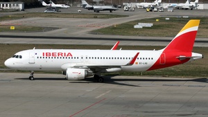 Photo of EC-LXQ - Airbus A320-216 operated by Iberia