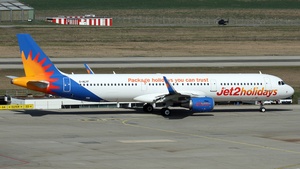 Photo of G-HLYF - Airbus A321-211 operated by Jet2