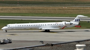 Photo of EC-MJQ - Bombardier CRJ-1000 operated by SAS Scandinavian Airlines (opb Air Nostrum)