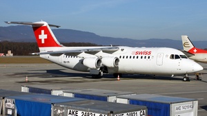 Photo of HB-IYR - British Aerospace Avro RJ100 operated by Swiss International Air Lines