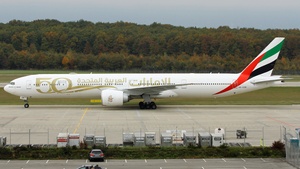 Photo of A6-EQM - Boeing 777-31H(ER) operated by Emirates