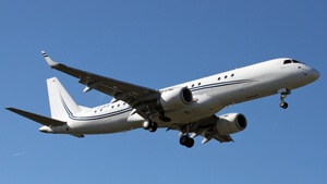 Photo of D-AWOW - Embraer Lineage 1000 operated by Air Hamburg