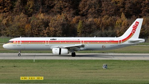 Photo of JY-AYV - Airbus A321-231 operated by Royal Jordanian Airlines