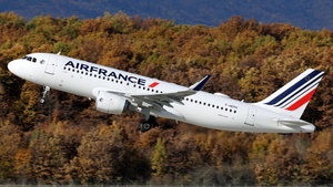 Photo of F-HEPH - Airbus A320-214 operated by Air France