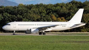 Photo of 9H-MLA - Airbus A320-214 operated by Avion Express Malta
