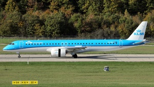 Photo of PH-NXJ - Embraer ERJ-195-E2 operated by KLM Cityhopper