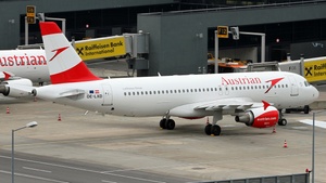 Photo of OE-LXD - Airbus A320-216 operated by Austrian Airlines