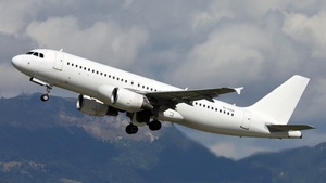 Photo of YL-LCU - Airbus A320-214 operated by SmartLynx Airlines