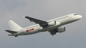 Photo of YL-LCU - Airbus A320-214 operated by easyJet (opb SmartLynx Airlines)
