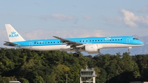 Photo of PH-NXK - Embraer ERJ-195-E2 operated by KLM Cityhopper