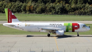 Photo of CS-TNM - Airbus A320-214 operated by TAP Air Portugal