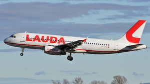 Photo of 9H-LOW - Airbus A320-233 operated by Lauda Europe