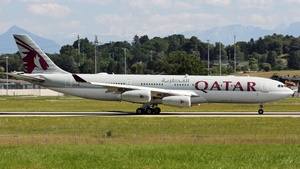 Photo of A7-HHK - Airbus A340-211 operated by Qatar Amiri Flight
