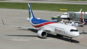 Photo of T7-ME5 - Airbus A321-271NX operated by MEA Middle East Airlines