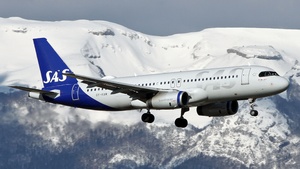 Photo of OY-KAM - Airbus A320-232 operated by SAS Scandinavian Airlines