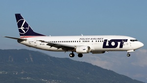 Photo of SP-LLE - Boeing 737-45D operated by LOT Polish Airlines