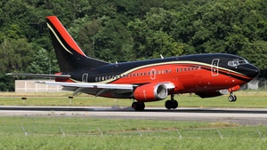 Photo of LY-KDT - Boeing 737-522 operated by KlasJet