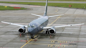Photo of LY-FLT - Boeing 737-522 operated by KlasJet