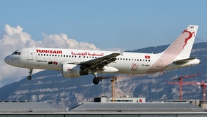 Photo of TS-IMT - Airbus A320-214 operated by Tunisair