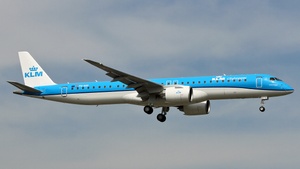 Photo of PH-NXC - Embraer ERJ-195-E2 operated by KLM Cityhopper