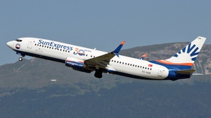 Photo of TC-SOE - Boeing 737-8HC operated by SunExpress