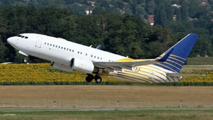 Photo of A6-RJZ - Boeing 737-7Z5(BBJ) operated by Royal Jet