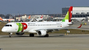 Photo of CS-TTY - Embraer ERJ-195AR operated by TAP Express (opb Portugália Airlines)