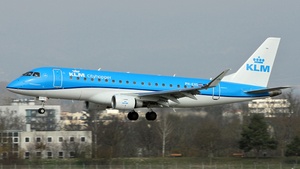 Photo of PH-EXS - Embraer ERJ-175STD operated by KLM Cityhopper