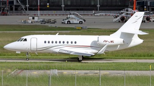 Photo of PH-JWL - Dassault Falcon 2000LX operated by Cartier