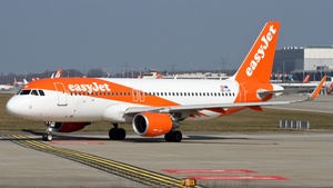 Photo of OE-IJH - Airbus A320-214 operated by easyJet Europe