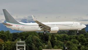 Photo of CS-FAF - Boeing 737-8FB operated by Ceiba Intercontinental (opb White Airways)