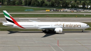 Photo of A6-EPV - Boeing 777-31H(ER) operated by Emirates