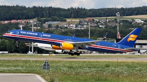 Photo of TF-ISX - Boeing 757-3E7 operated by Icelandair
