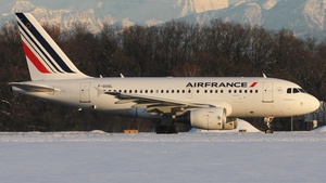 Photo of F-GUGL - Airbus A318-111 operated by Air France