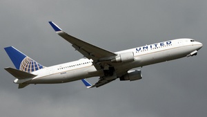 Photo of N656UA - Boeing 767-322(ER) operated by United Airlines