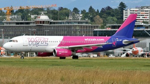 Photo of HA-LWF - Airbus A320-232 operated by Wizz Air