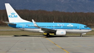 Photo of PH-BGT - Boeing 737-7K2 operated by KLM Royal Dutch Airlines