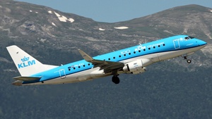 Photo of PH-EXX - Embraer ERJ-175STD operated by KLM Cityhopper