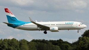 Photo of LX-LBB - Boeing 737-86J operated by Luxair