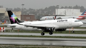 Photo of XA-VLS - Airbus A320-233 operated by Volaris