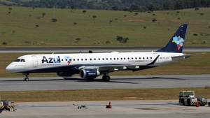 Photo of PR-AYH - Embraer ERJ-195LR operated by Azul