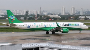 Photo of PR-AYX - Embraer ERJ-195LR operated by Azul